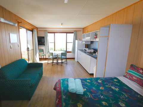 Sea Vu Caravan Park - Dentist Find 2
