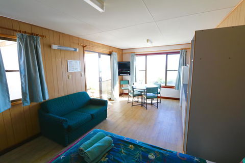 Sea Vu Caravan Park - Dentist Find 3