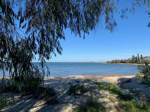 Seabreeze House - So Close To The Beach - Dentist Find 1