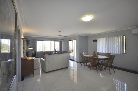 Seaclusion On Toorbul - Dentist Search 3