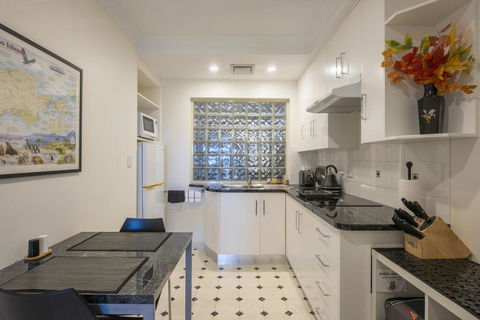 Searenity Holiday Accommodation - Dentist Search 2