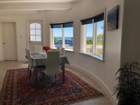 Seaside Retreat - Dentist Find 1