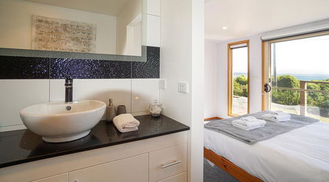 Seaview Family Retreat - Dentist Find 2