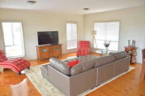 Seaview Holidays San Remo - Dentists Australia 2