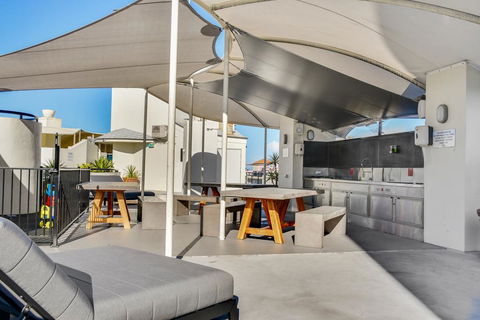 Second Floor 2 Bedroom Mooloolaba Escape - Caribbean Resort - Dentist Find 1
