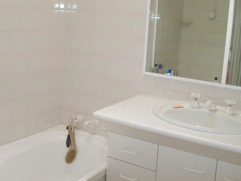 Serendipity Townhouse - Dentist Find 1