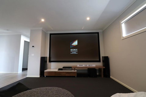 Serenity On Currawong - Billiards, Home Theatre, WiFi, Linen, 4 Bdrms - Dentist Find 3