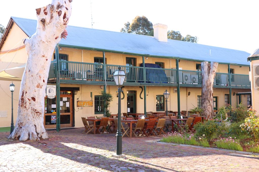 Settlers House
