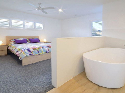 Seven Mile Heaven - Your Coastal Kingdom - Dentist Search 3