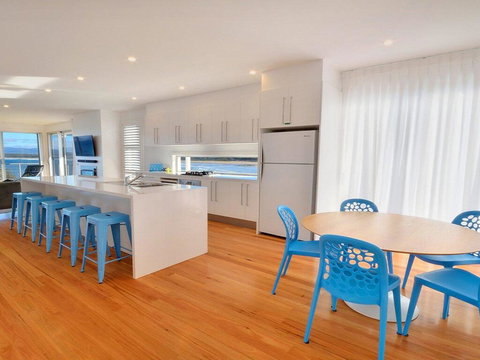 Seven Mile Heaven - Your Coastal Kingdom - Dentist Search 1