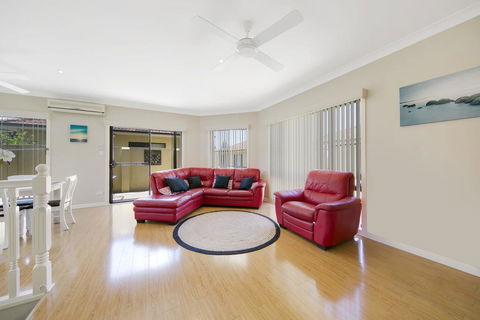 Seychells - Toowoon Bay - Dentists Australia 2
