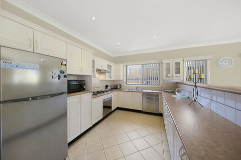 Seychells - Toowoon Bay - Dentists Australia 1