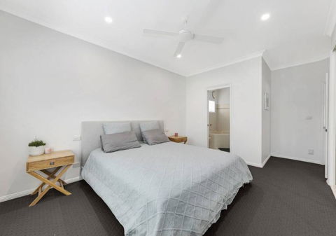 Shelly Beach Family Hideaway - Pool, Beach, Golf - Dentists Australia 3
