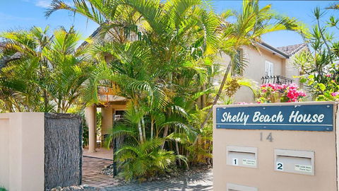 Shelly Beach House 1 - Dentist Search 1