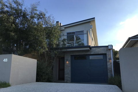 Shellys Place - Dentist Find 0