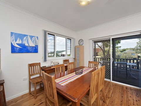 Short Street, 4, The Beach Cottage - Dentist Find 3