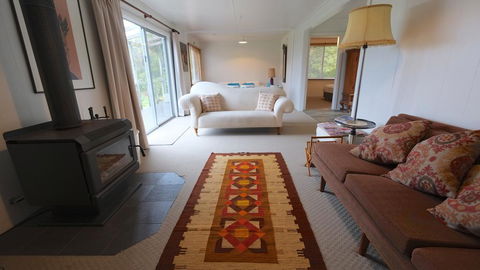Sisters Beach House - Dentist Find 3