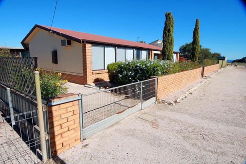Smoky Bay Holiday House - Dentist Find 2