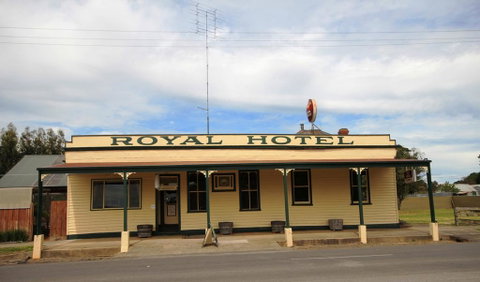 Snake Valley Hotel - Dentist Find 1