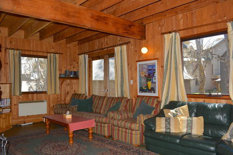 Snowdrop Lodge - Dentist Find 1