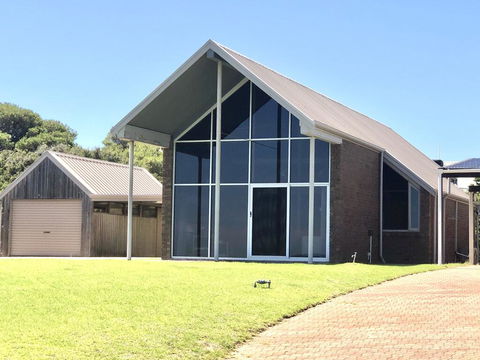 South Beach House 2 - 11 Gold Coast Drive - Dentist Find 1