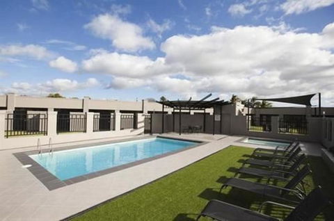 Southgate - Dentist Find 0