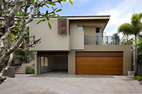 Spacious With Surf Views, Sunshine Beach - Dentist Find 0