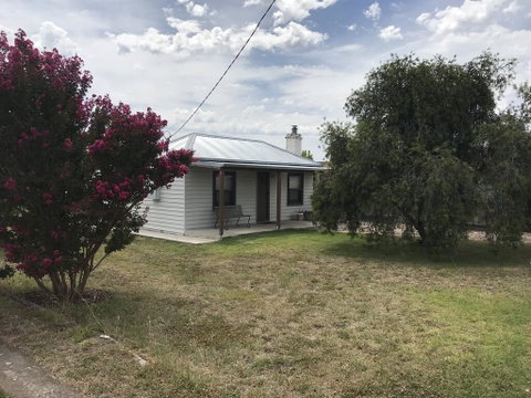 Stable Cottage - Dentist Search 0