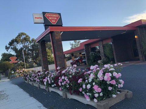 Statesman Motor Inn - Dentist Find 0