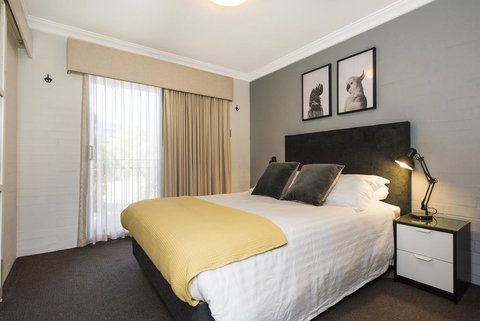 Staywest Subiaco Village 40 - Dentist Search 2