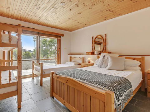 Steeles Island Retreat - Dentist Find 2