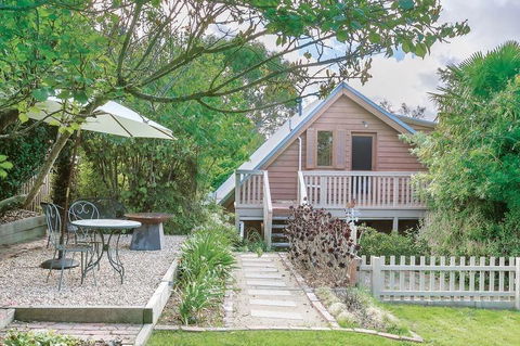 Stonehenge Retreat - Dentists Australia 2