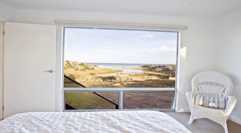 Stones Throw - 26 River View Drive - Dentist Search 1