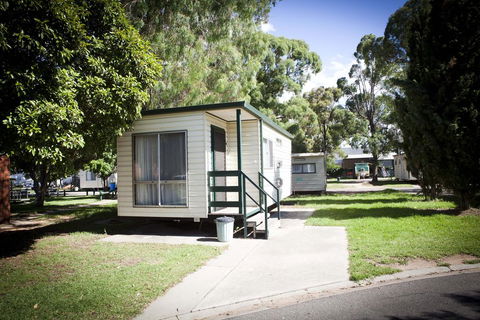 Strayleaves Caravan Park - Dentist Find 1