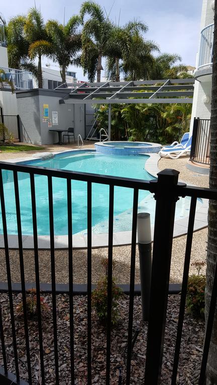 Studio Apartment Mooloolaba Beach Holiday Management - Dentist Find 2