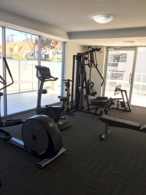 Stunning 2 Storey Apartment In Perth's CBD - Dentist Find 3