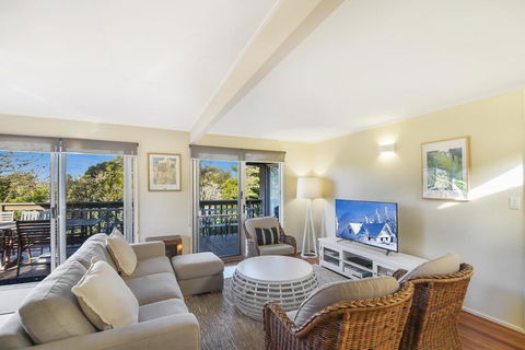 Summer Place - 24 Shearwater Street - Dentist Find 3