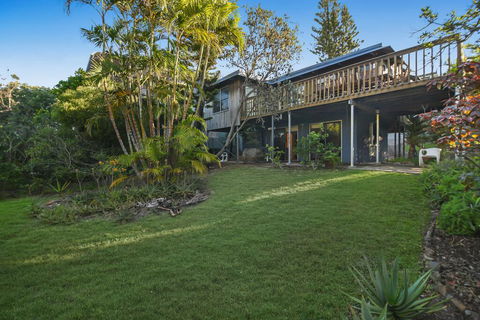 Summer Place - 24 Shearwater Street - Dentist Find 0