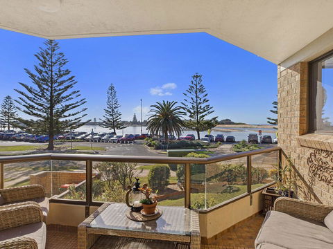 Sundowner Apartment 2 - Dentists Australia 0