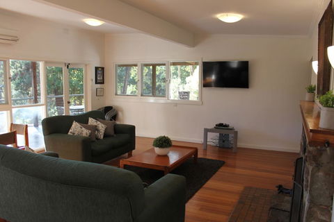Sunny Corner Lake Eildon - Dentist Find 3