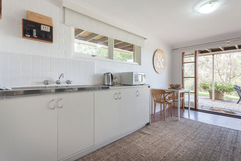 Sunseeker Cottage - Gorgeous Seaside Cottage - Dentist Find 3