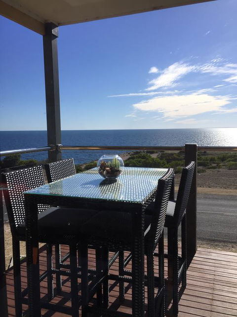Sunset Cove Beach House - Dentists Australia 1