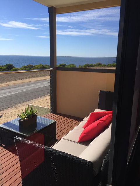 Sunset Cove Beach House - Dentists Australia 3
