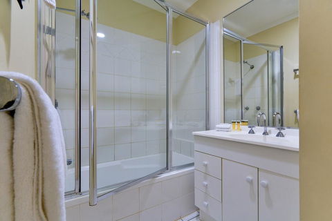 Sunset Waters Apartments - Dentist Find 3