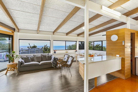 Sunshine Beach Shack - Dentist Search 3