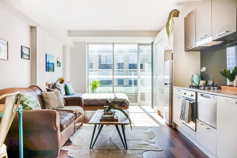 Sunshine City Loft! - Dentist Find 0