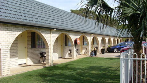 Sunshine Coast Airport Motel - Dentist Find 1