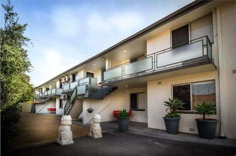 Superb 2 BR Apartment Minutes To CBD- Cen7 - Dentist Find 2