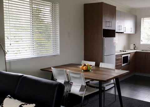 Superb 2 BR Apartment Minutes To CBD- Cen8 - Dentist Search 1