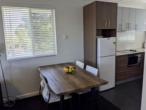Superb 2 BR Apartment Minutes To CBD- Cen8 - Dentist Search 2